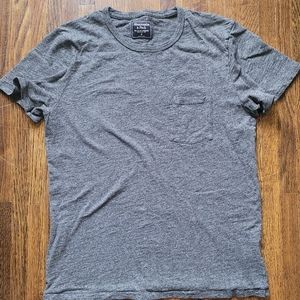 Abercrombie & Fitch Gray Short Sleeve Tee